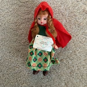 McDonalds 2002 Madame Alexander - little red